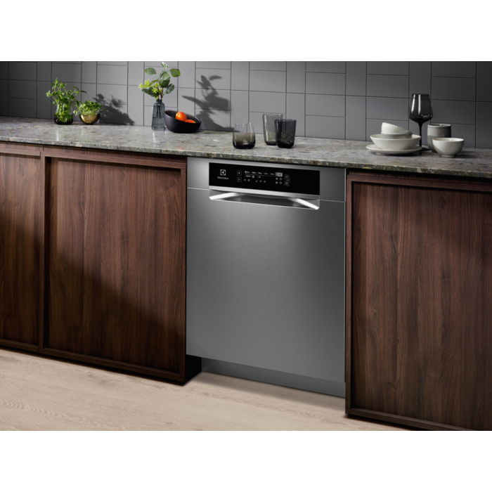Electrolux - Fritstående opvaskemaskine 45-60 cm - ESG89400UX