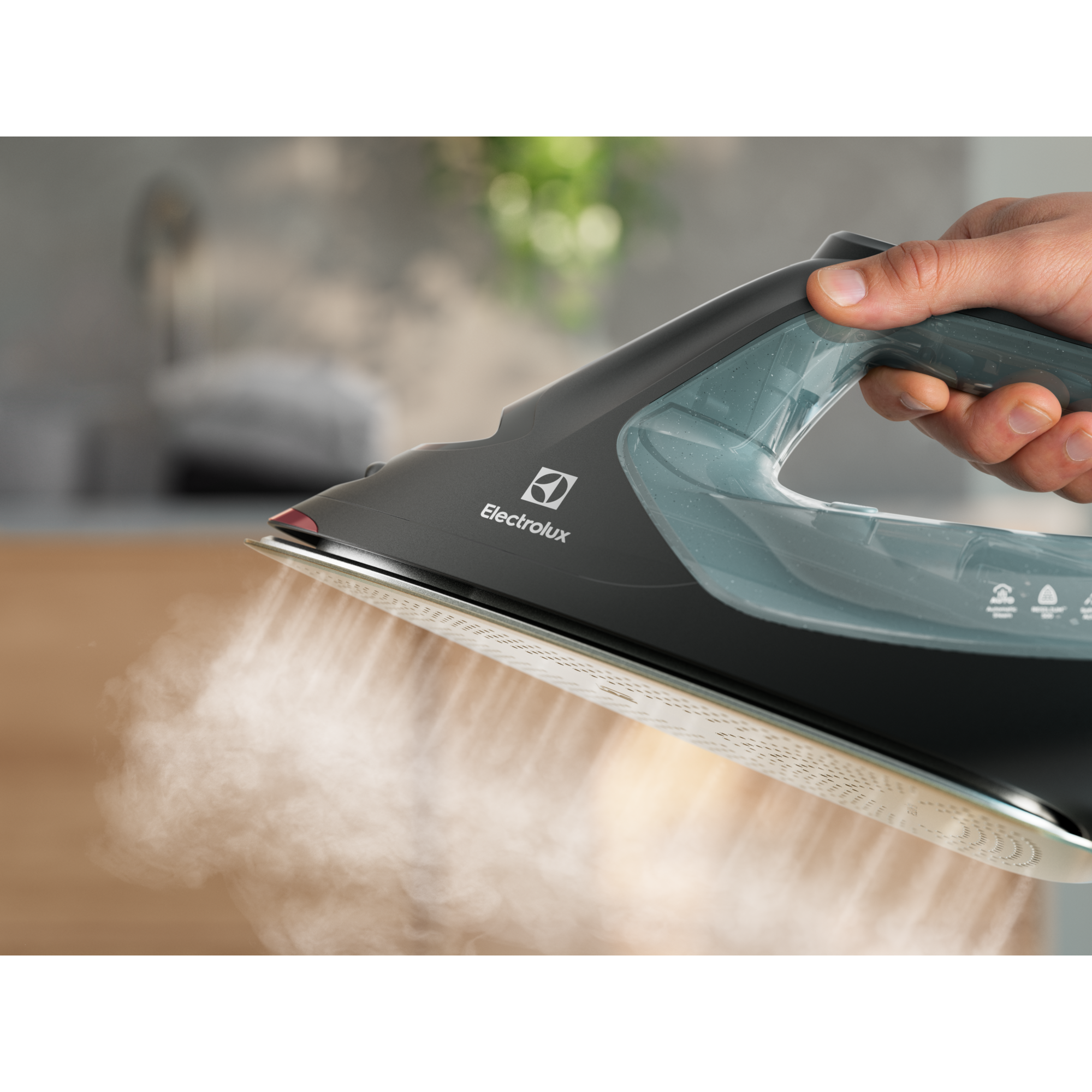 Electrolux - Dampstrygejern - E8SI2-6OG