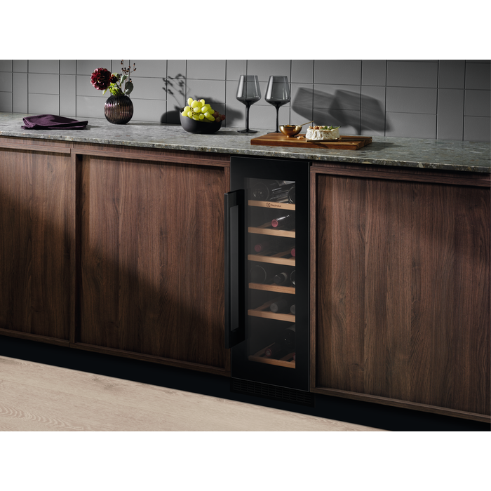 Electrolux - Small refrigerator - EWUS020B5B