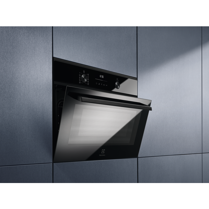 Electrolux - Kompaktovn - OOM807NB