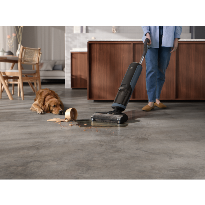 Electrolux - Wet & Dry ledningsfri støvsuger - EW81U3DB