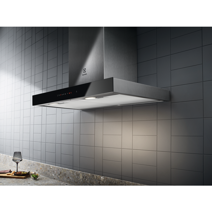 Electrolux - Væghængt emhætte - LFT766X