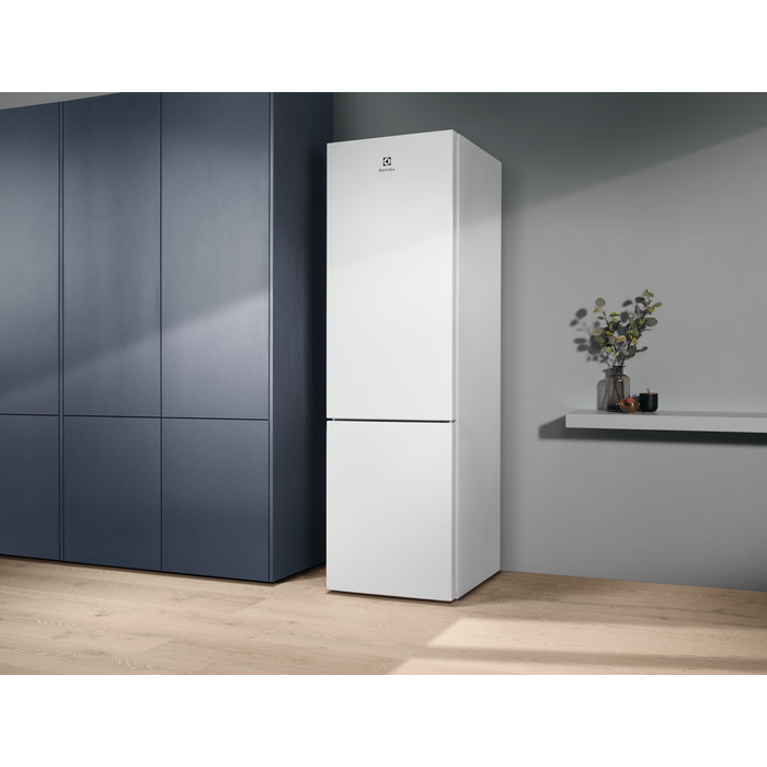 Electrolux - Køle-/fryseskab - LNT5ME36W1