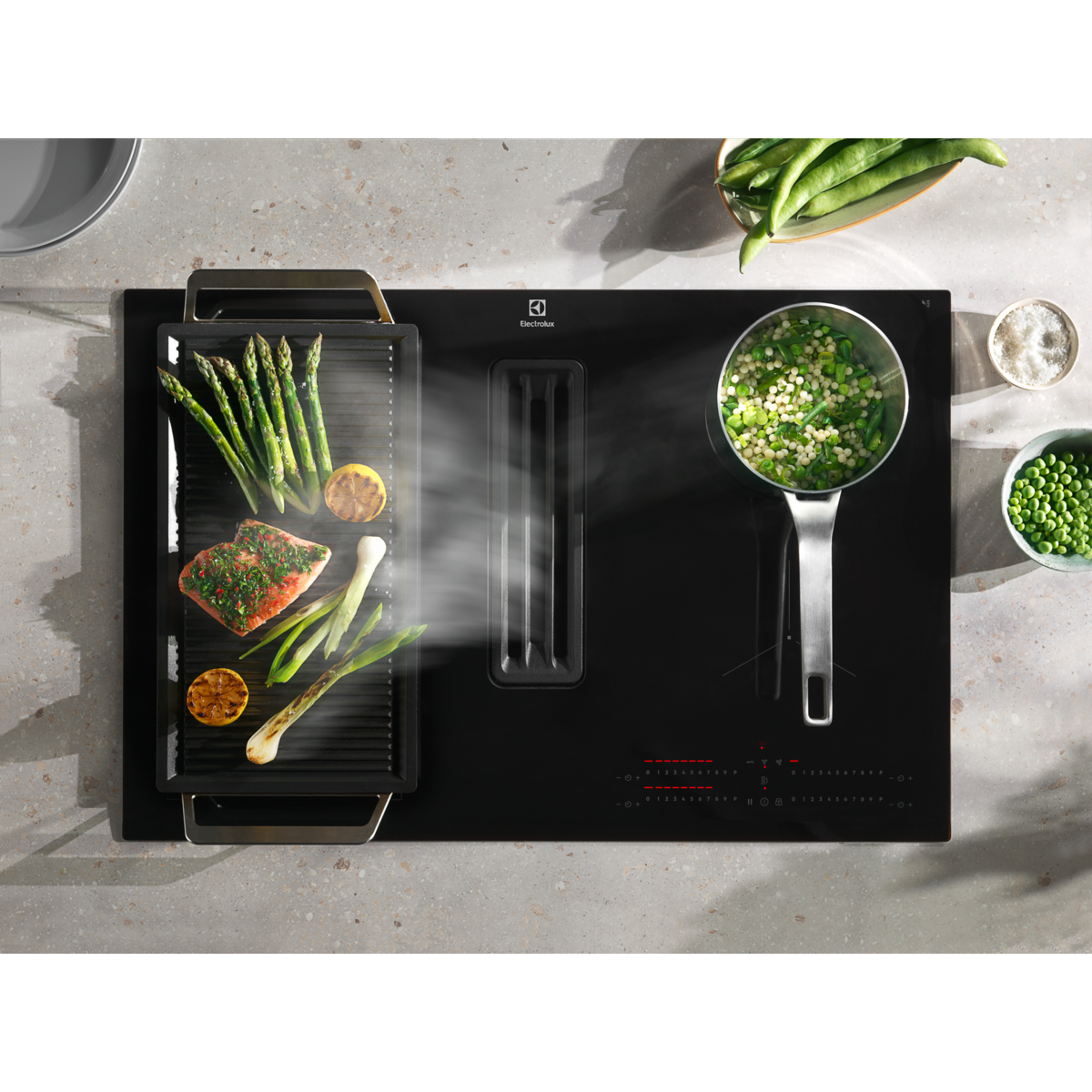 Electrolux - Induktionskogeplade m/integreret emhætte - HHOB862S