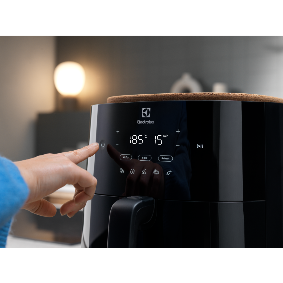 Electrolux - Air Fryer - EAF7B