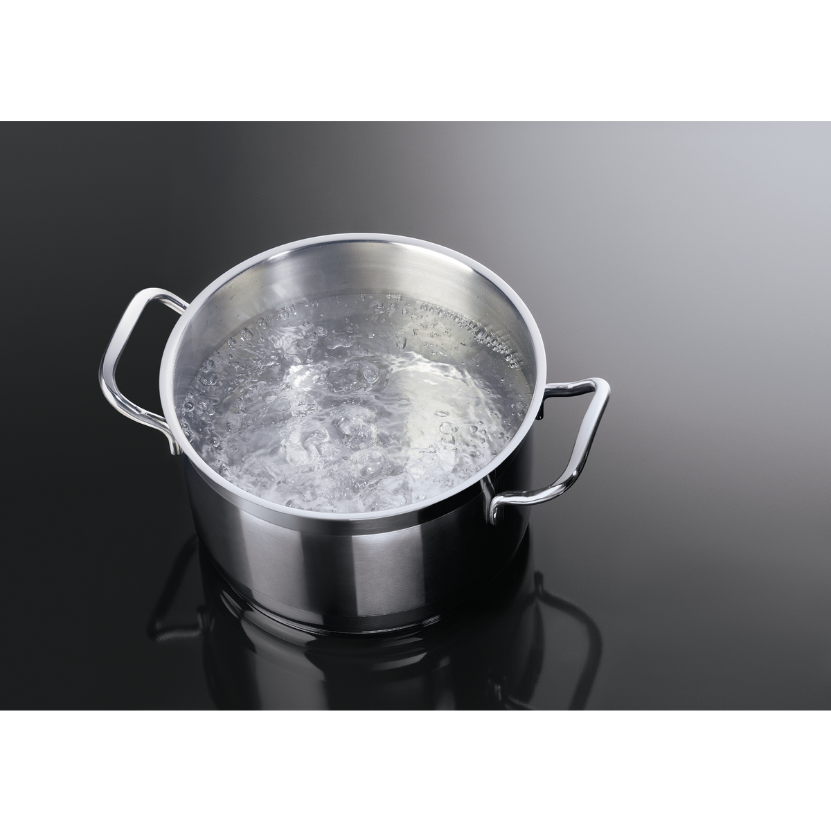 Electrolux - Komfur - EKI7553BTX