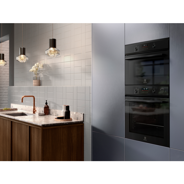 Electrolux - Kompaktovn - OOM807NB