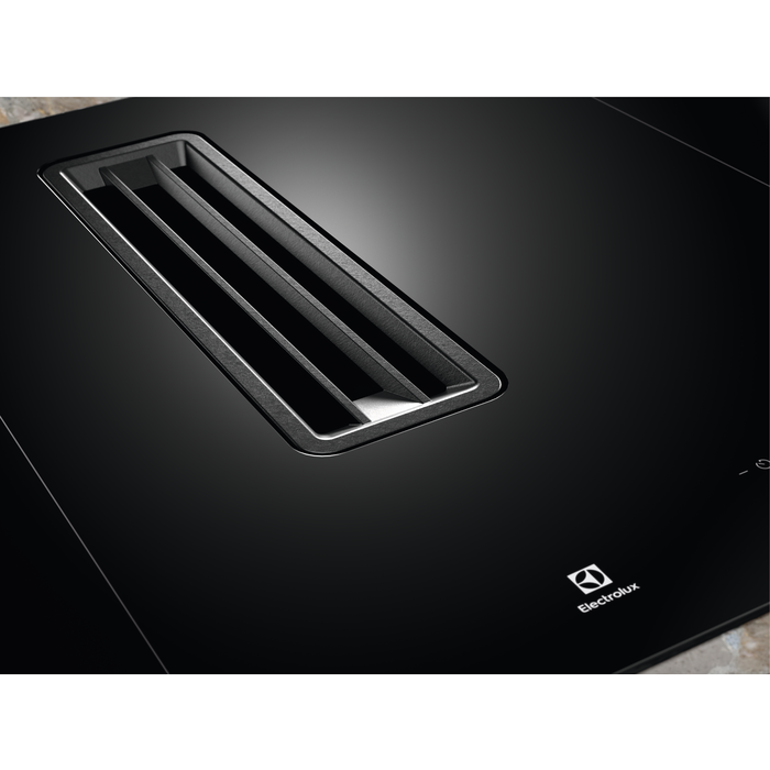 Electrolux - Induktionskogeplade m/integreret emhætte - HHOB862S