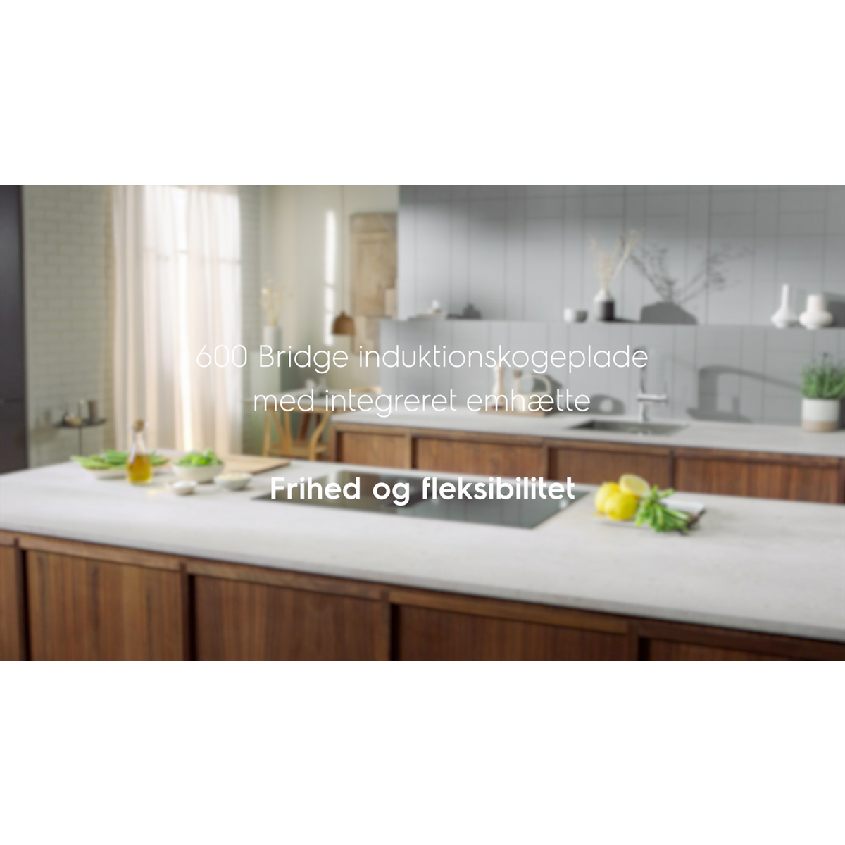 Electrolux - Induktionskogeplade m/integreret emhætte - EHH70KB6S