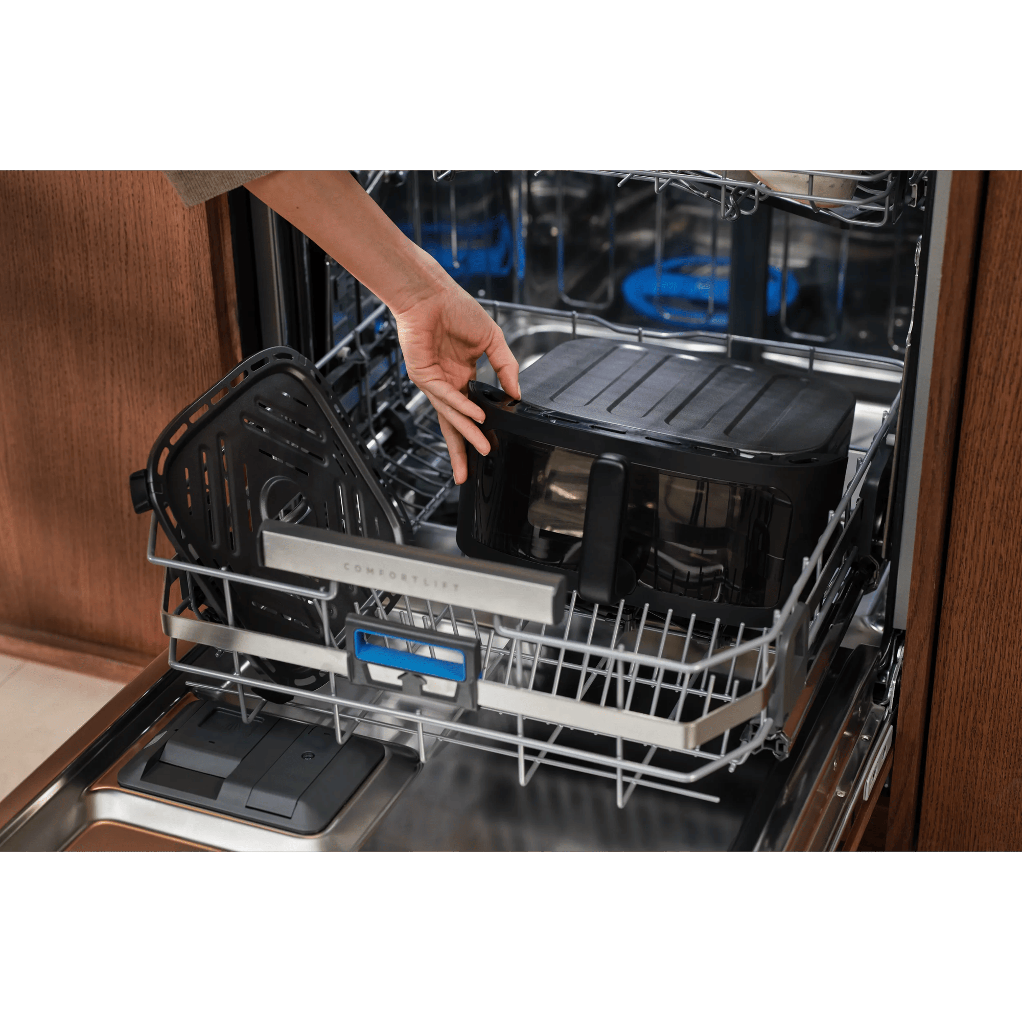 The 800 Dual Air Fryer has non-stick, dishwasher-safe parts.