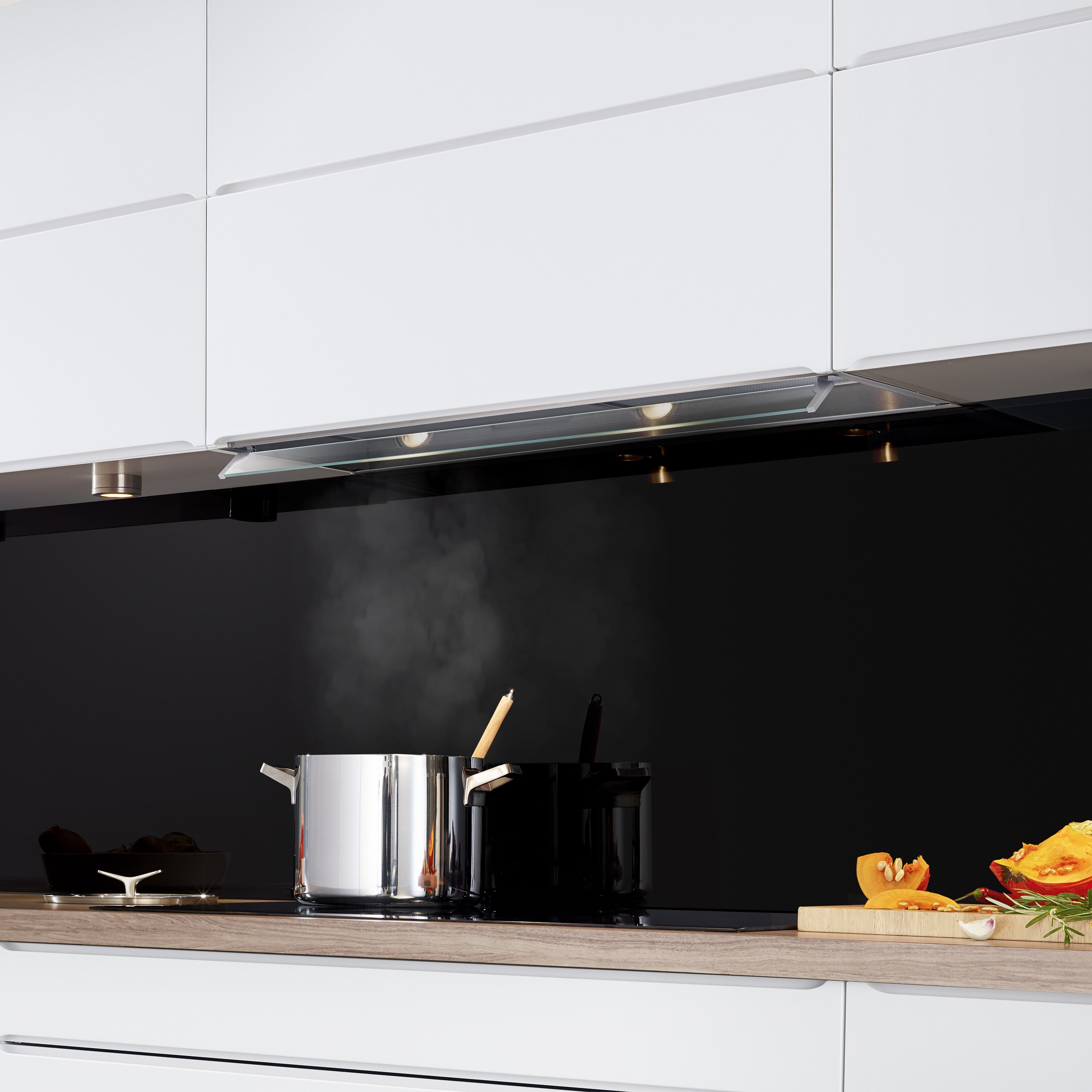 Electrolux-komfuremhætte i et køkken
