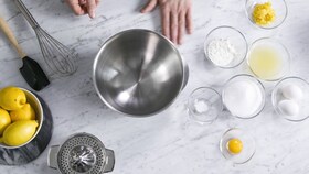 Citronmarengsingredienser klar til bagning