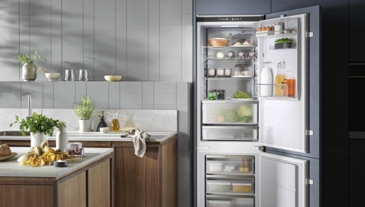 Åbent køle-/fryseskab