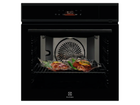 showcasing pure black Integrated Ovens
