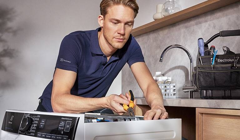 Reparation af en vaskemaskine