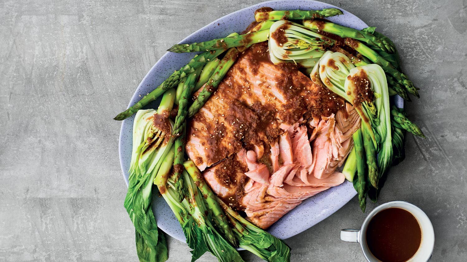 Dampet laks med asiatisk misosauce | Electrolux
